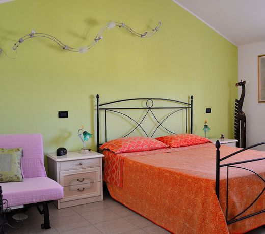 BRACCIANO DREAMS HOME