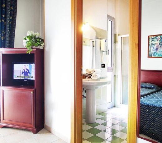 Hotel Leonardo
