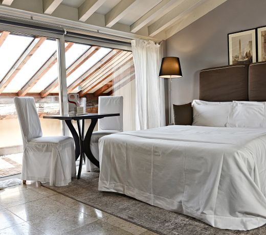 Santellone Resort