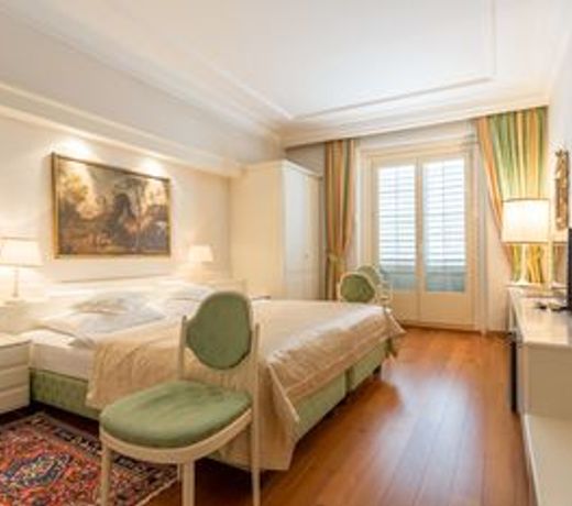 Hotel Elephant