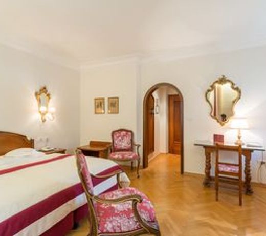 Hotel Elephant