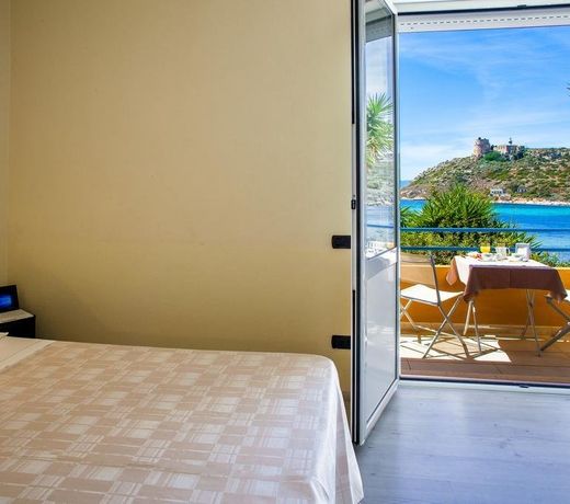 Hotel Calamosca