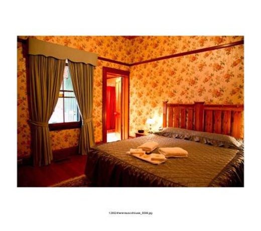 HERONSWOOD HOUSE B & B