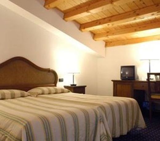 Claudia Augusta Hotel