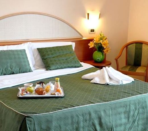 Hotel Prestige