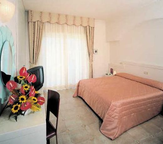 Universal Hotel