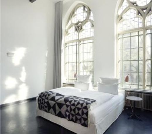 THE QVEST hideaway