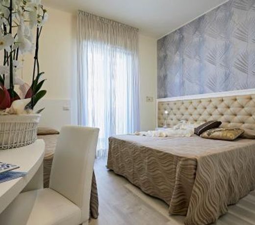 Hotel Athena