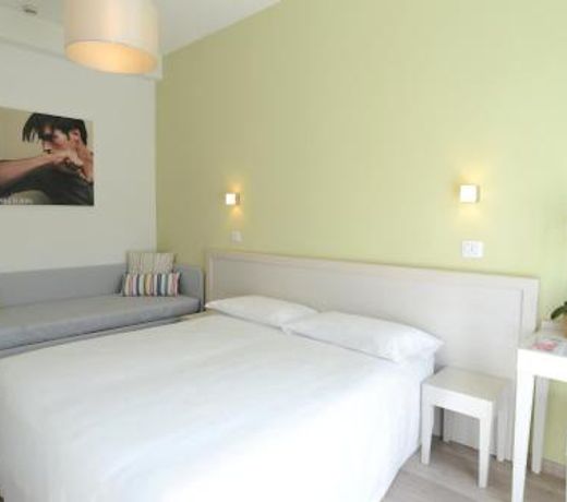 Maree Hotel