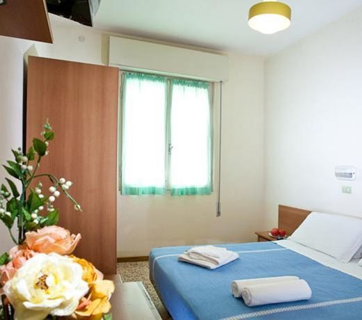 Hotel Trevi