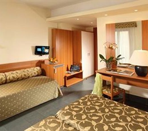 CiampinoHotel