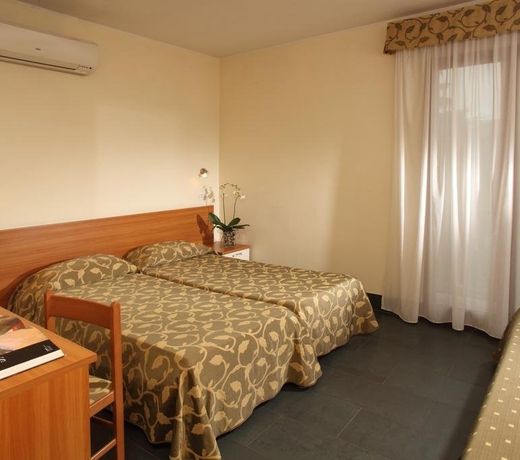CiampinoHotel