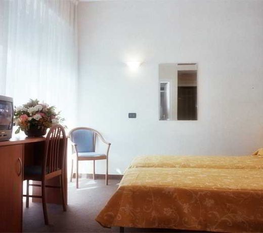 Hotel Engadina