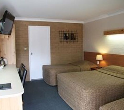 Alexander Motor Inn