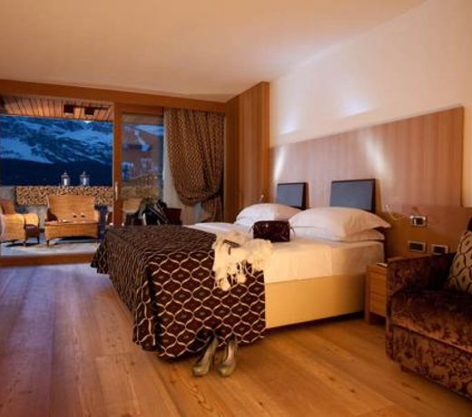 Hotel Alaska Cortina