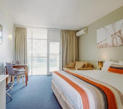 Artesian Spa Motel