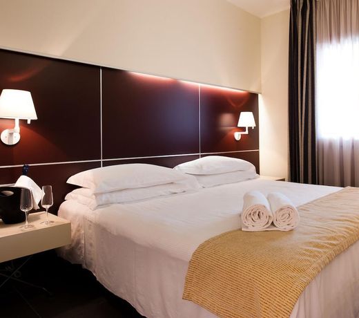 Home Club Suite Hotel