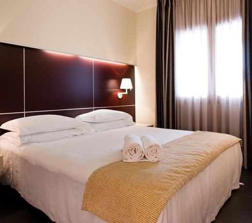 Home Club Suite Hotel