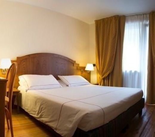 Cresta Et Duc Hotel