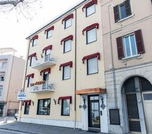Hotel Aurora