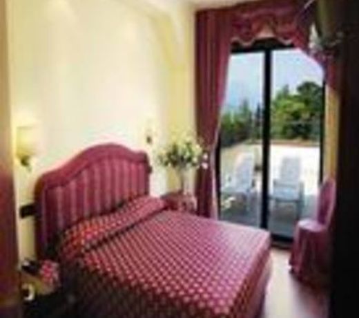 Admiral Hotel Villa Erme