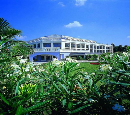 Palace Hotel