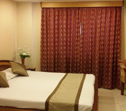 Treebo Trend Raaj Residency