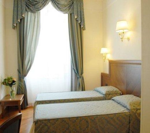 Hotel Embassy