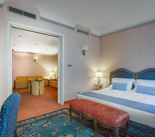 Rivoli Boutique Hotel