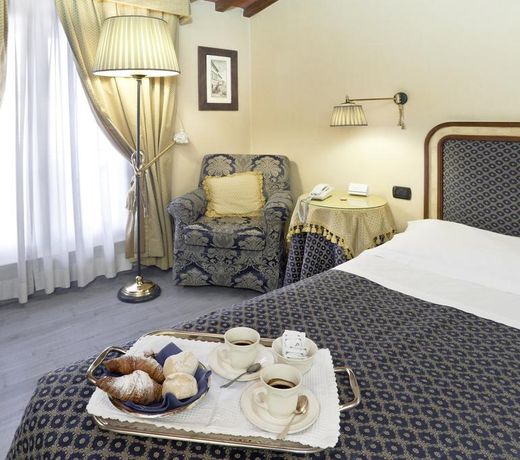 LHP Hotel River & SPA