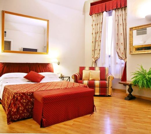 Tornabuoni La Petite Suite