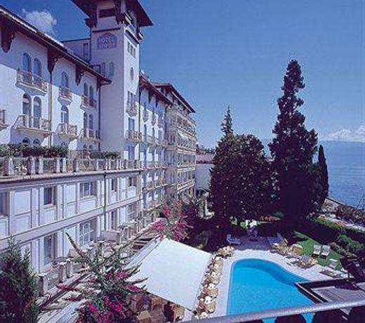 Hotel Savoy Palace