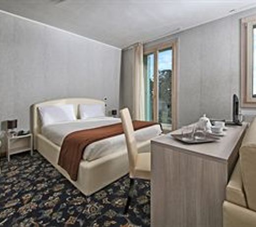 Atelier Hotel