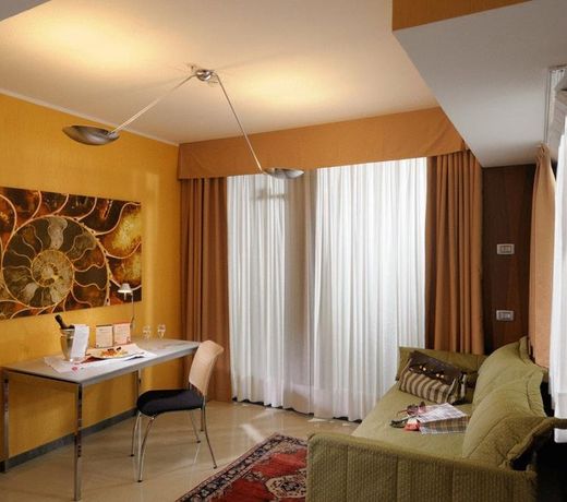 Best Western Plus City Hotel