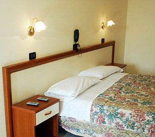 Serafino Liguria Hotel