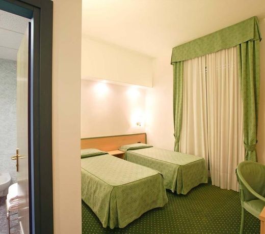 Hotel Iris