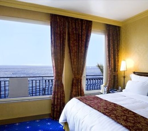 RG NAXOS Hotel