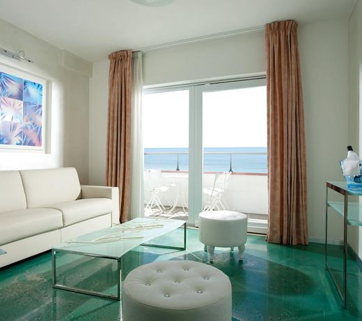Adriatic Palace Hotel