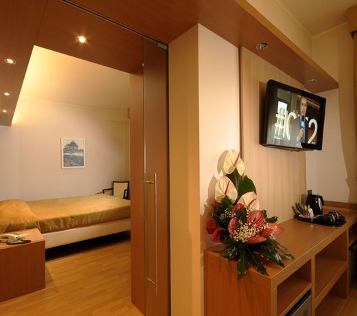 My Suite Hotel