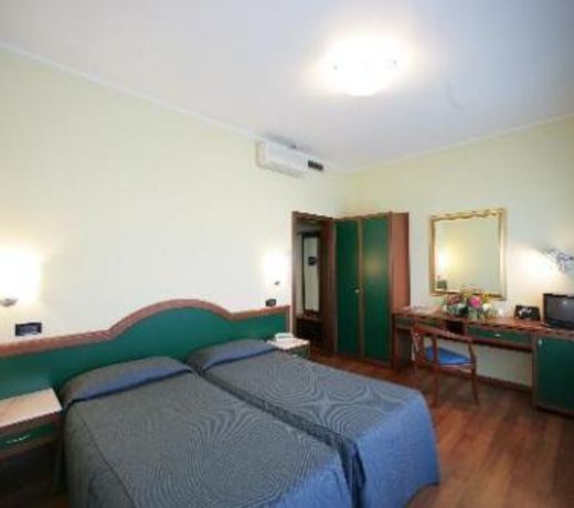 My Suite Hotel