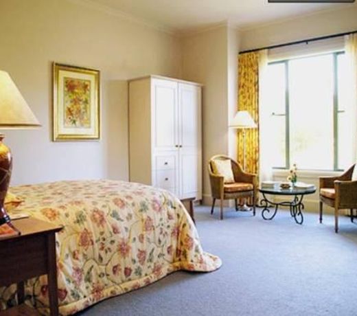 MEADOWLAKE LODGE