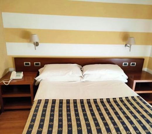 Hotel Ghironi