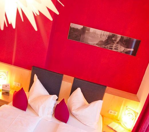 Schlosshof Charme Resort â Hotel & Camping