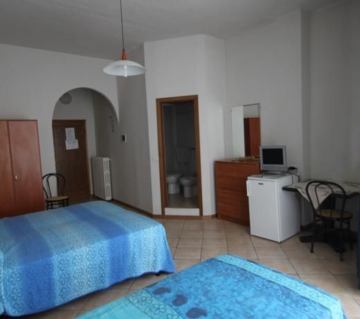 Eurotravel Bed And Car