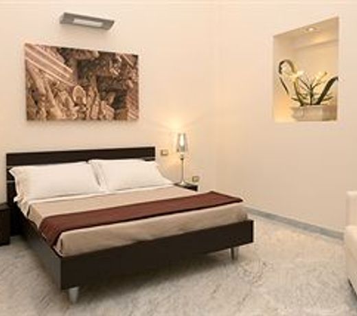 Apollo Suites