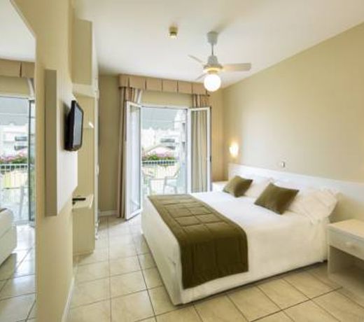 Hotel Athena