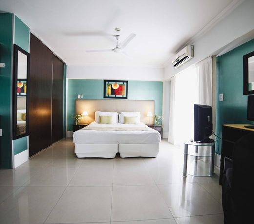 Ker Urquiza Hotel