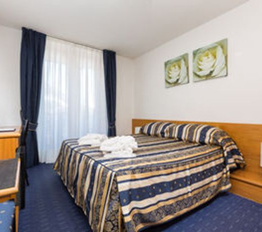 Hotel Alpina