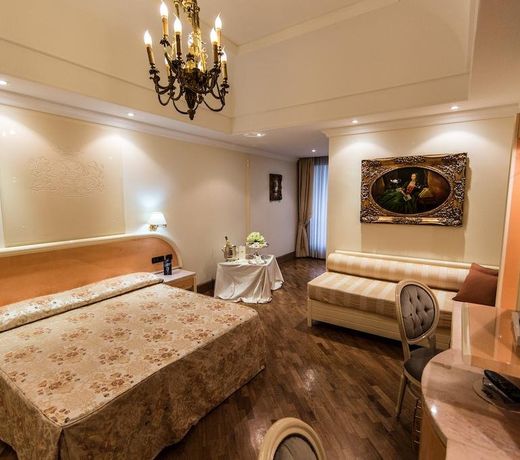 LH Hotel Domus Caesari