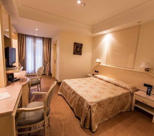 LH Hotel Domus Caesari